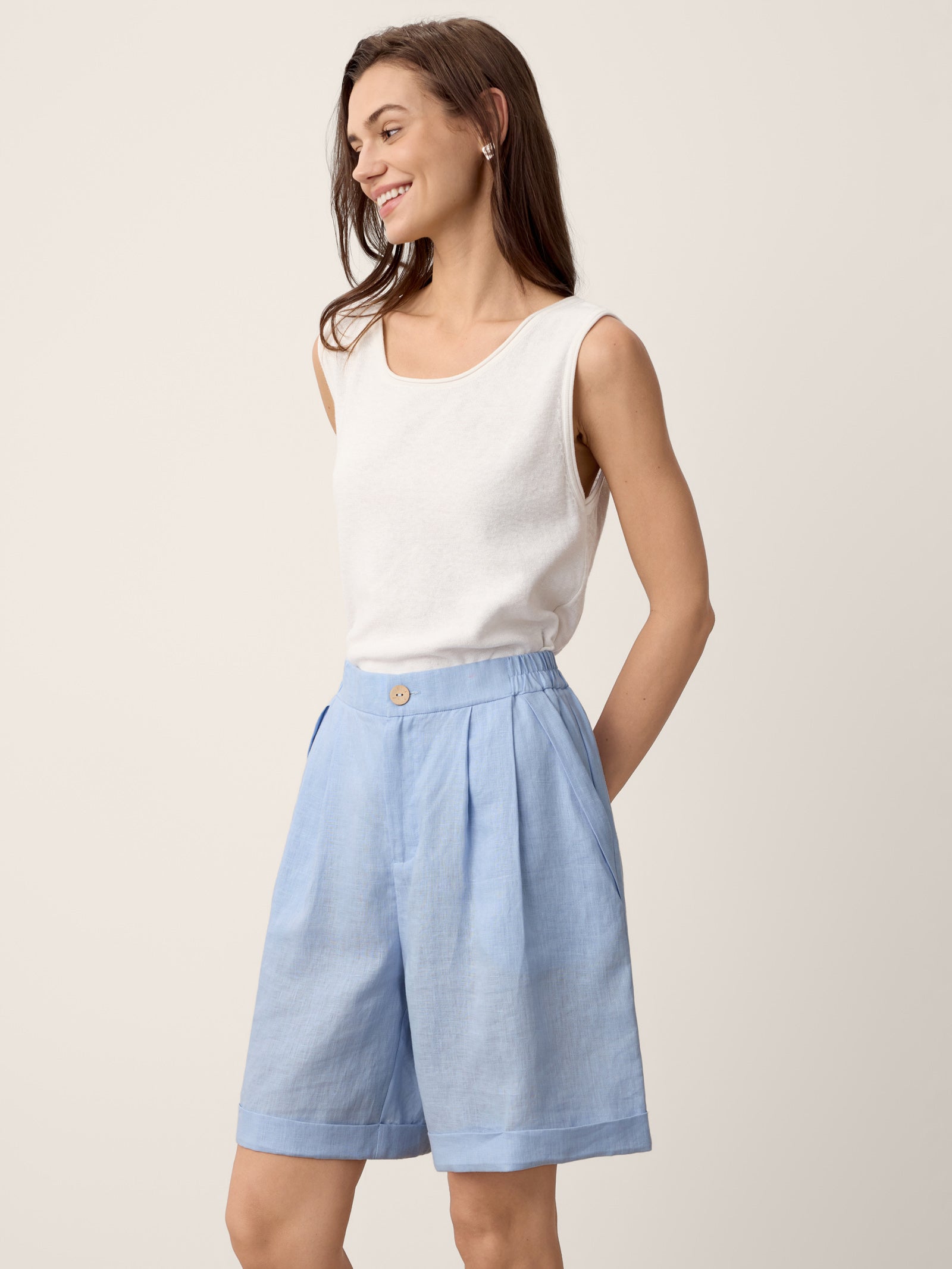 LINTICO | Women's Linen Pleated Shorts IRISSA