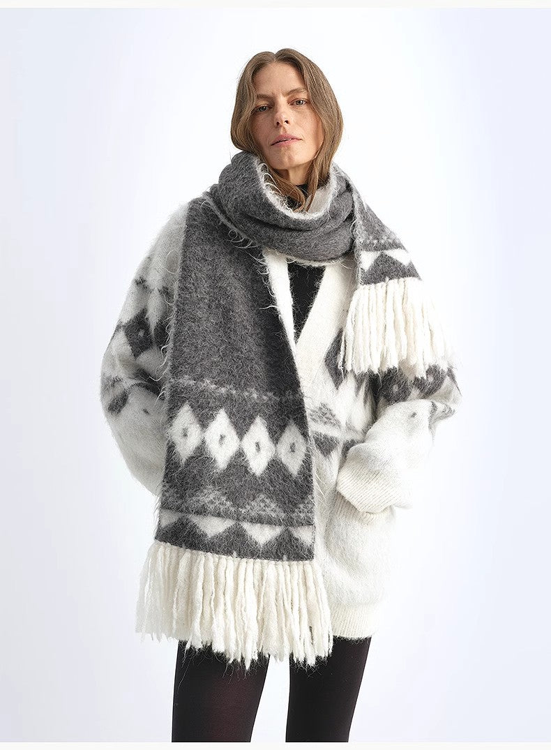 FIRELADY FUR | Women's Wool Blend Jacquard Tassel Scarf