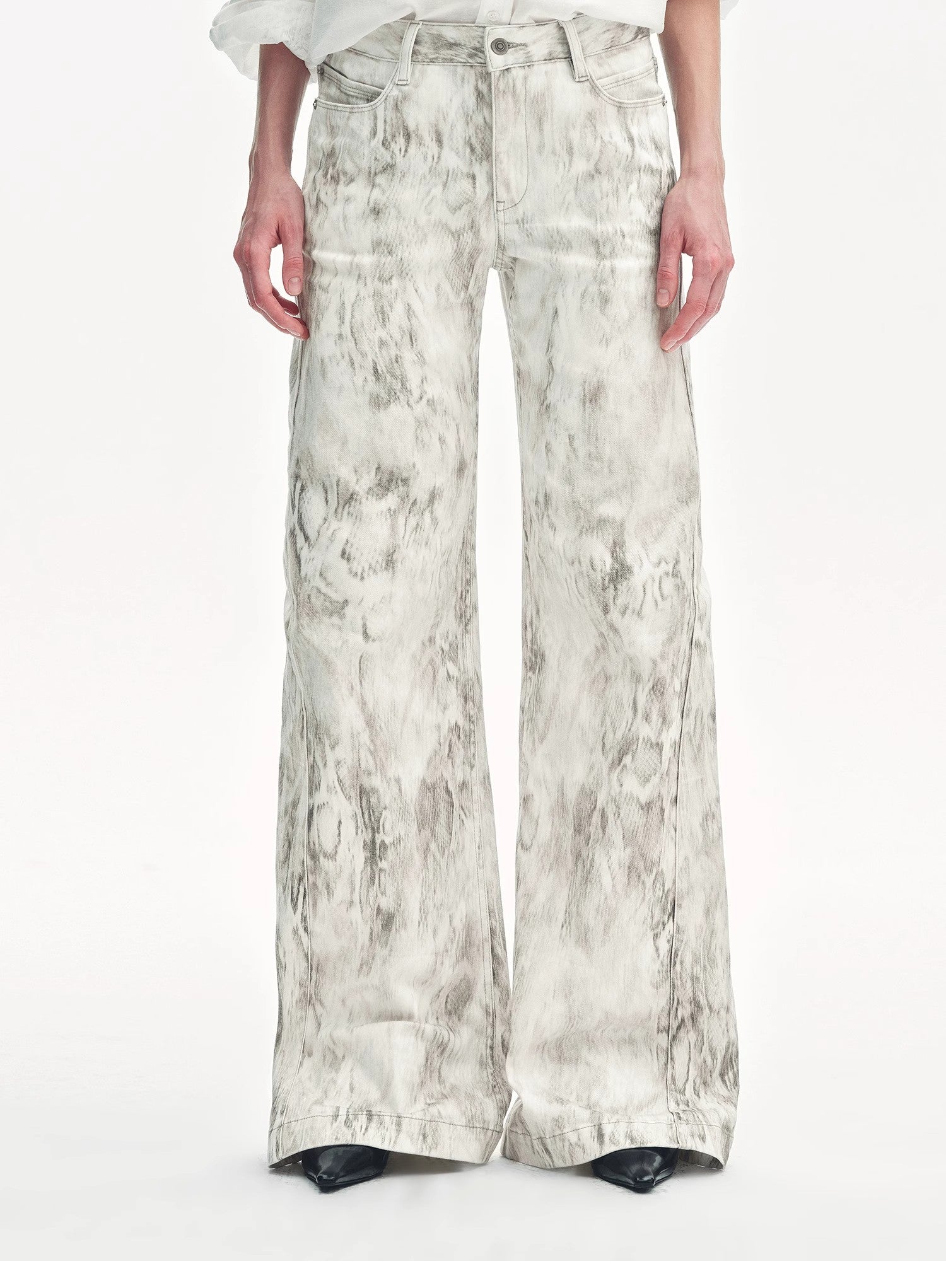 PREMIUM STYLE CO. LTD. | Women's Snake Print Flared Jeans