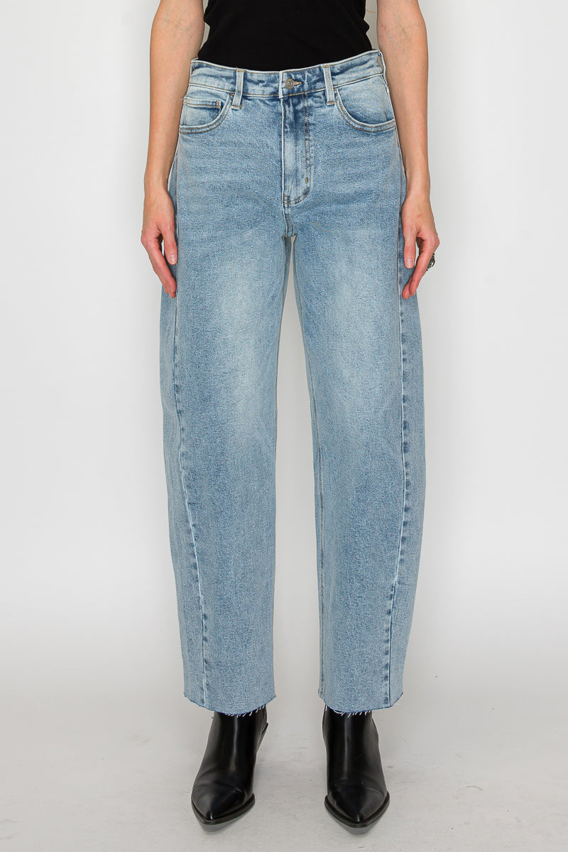 Artemis Vintage | Harlow Barrel Jeans