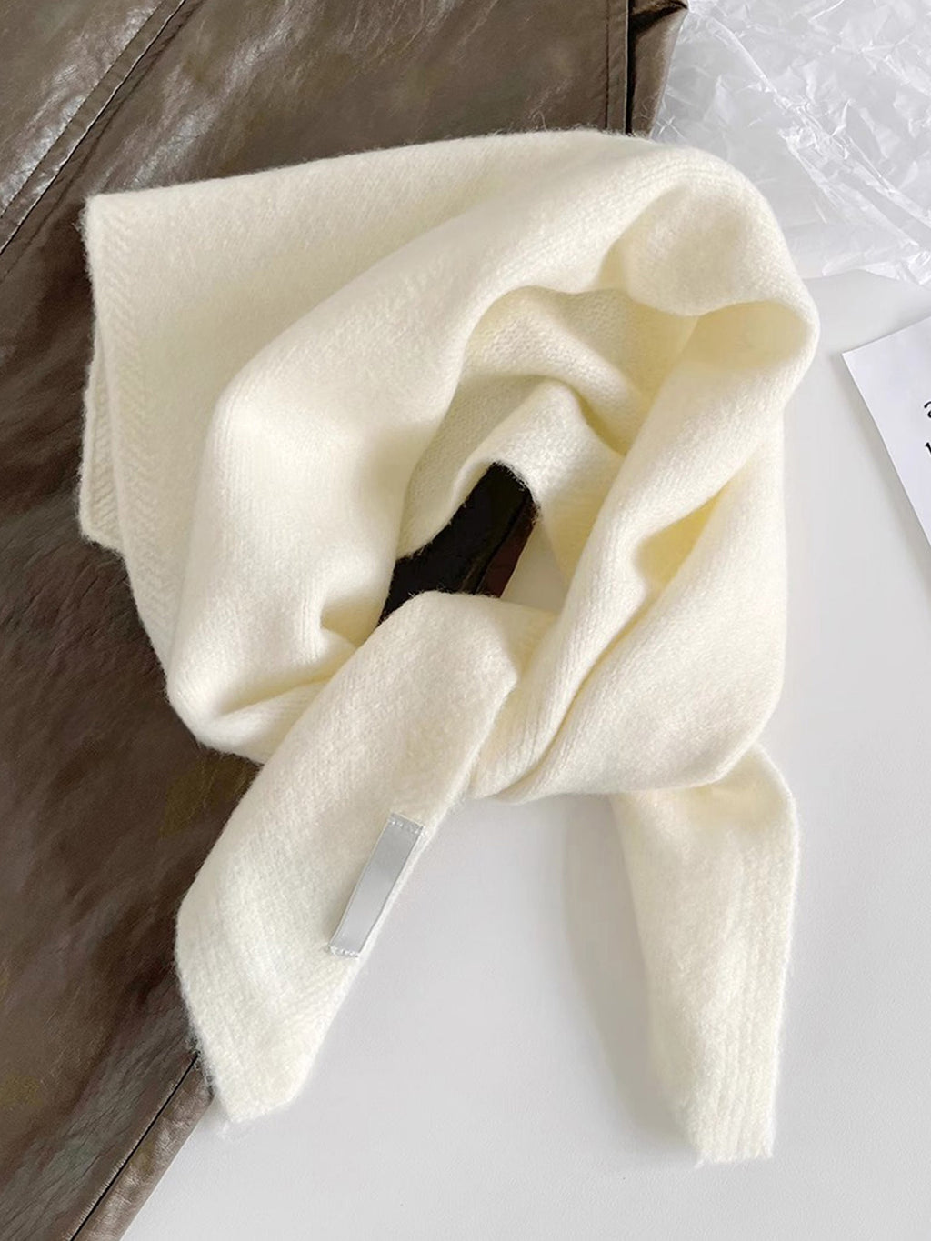 LINTICO | Merino Wool Triangle Scarf