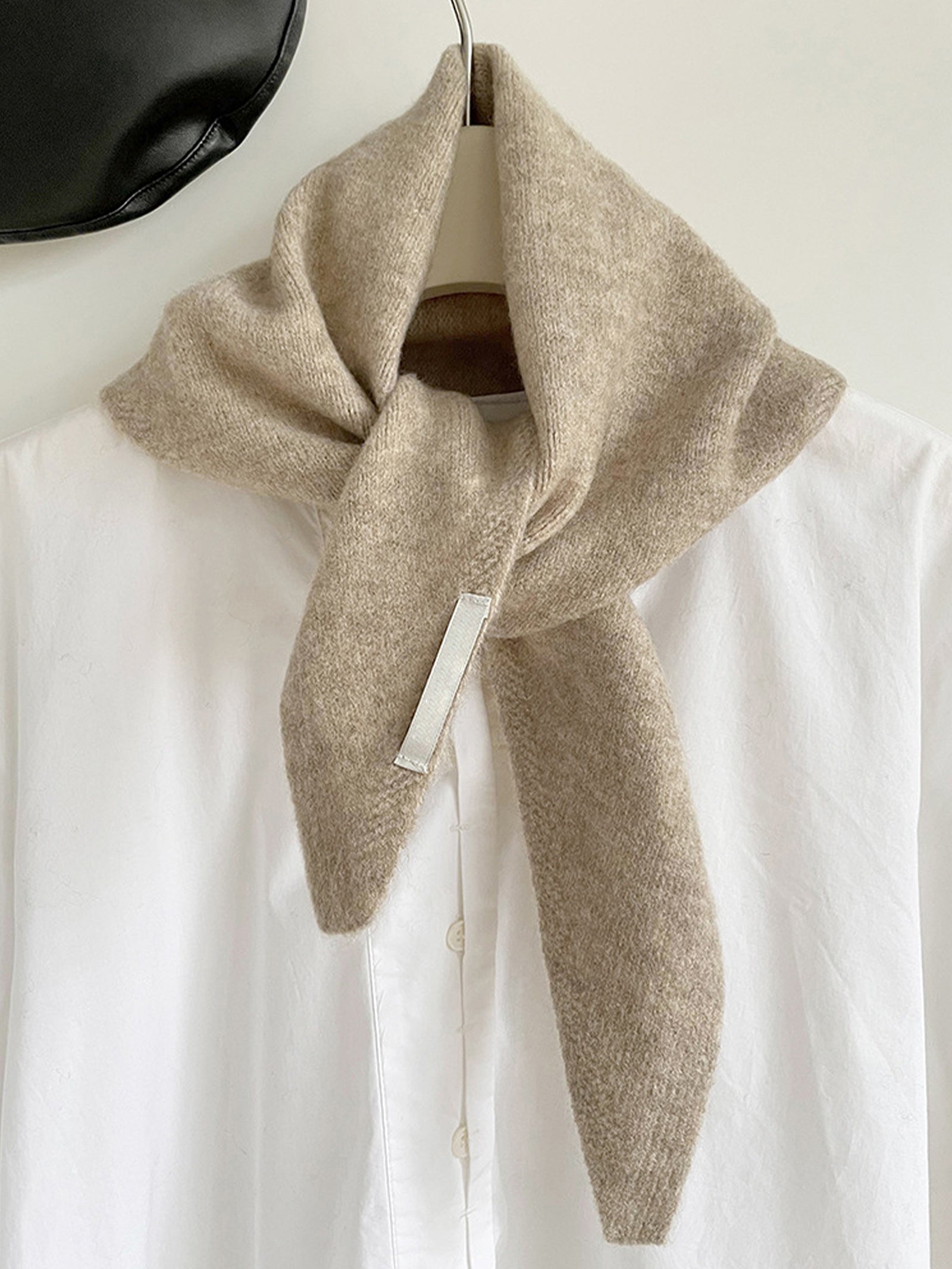 LINTICO | Merino Wool Triangle Scarf