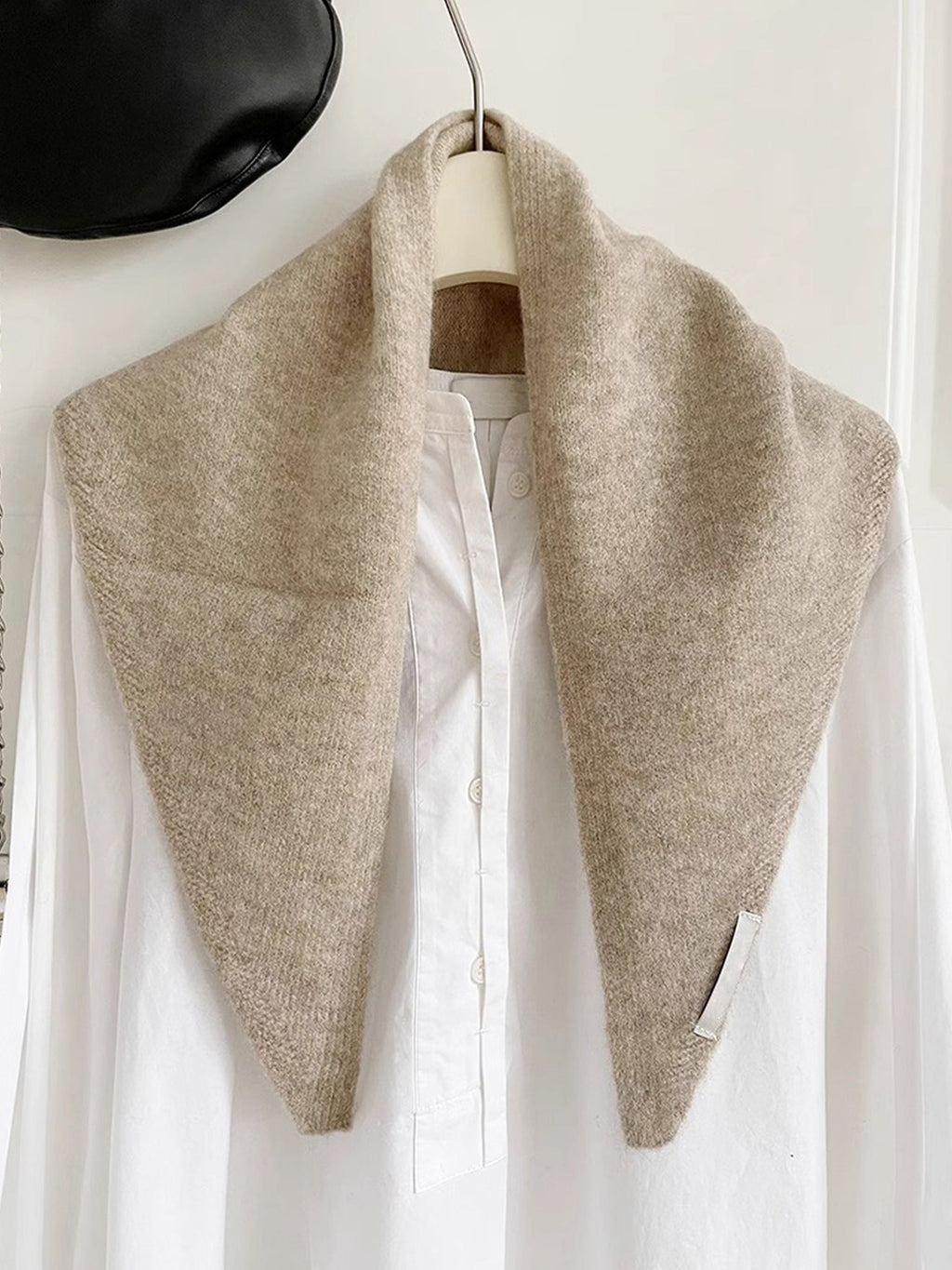 LINTICO | Merino Wool Triangle Scarf