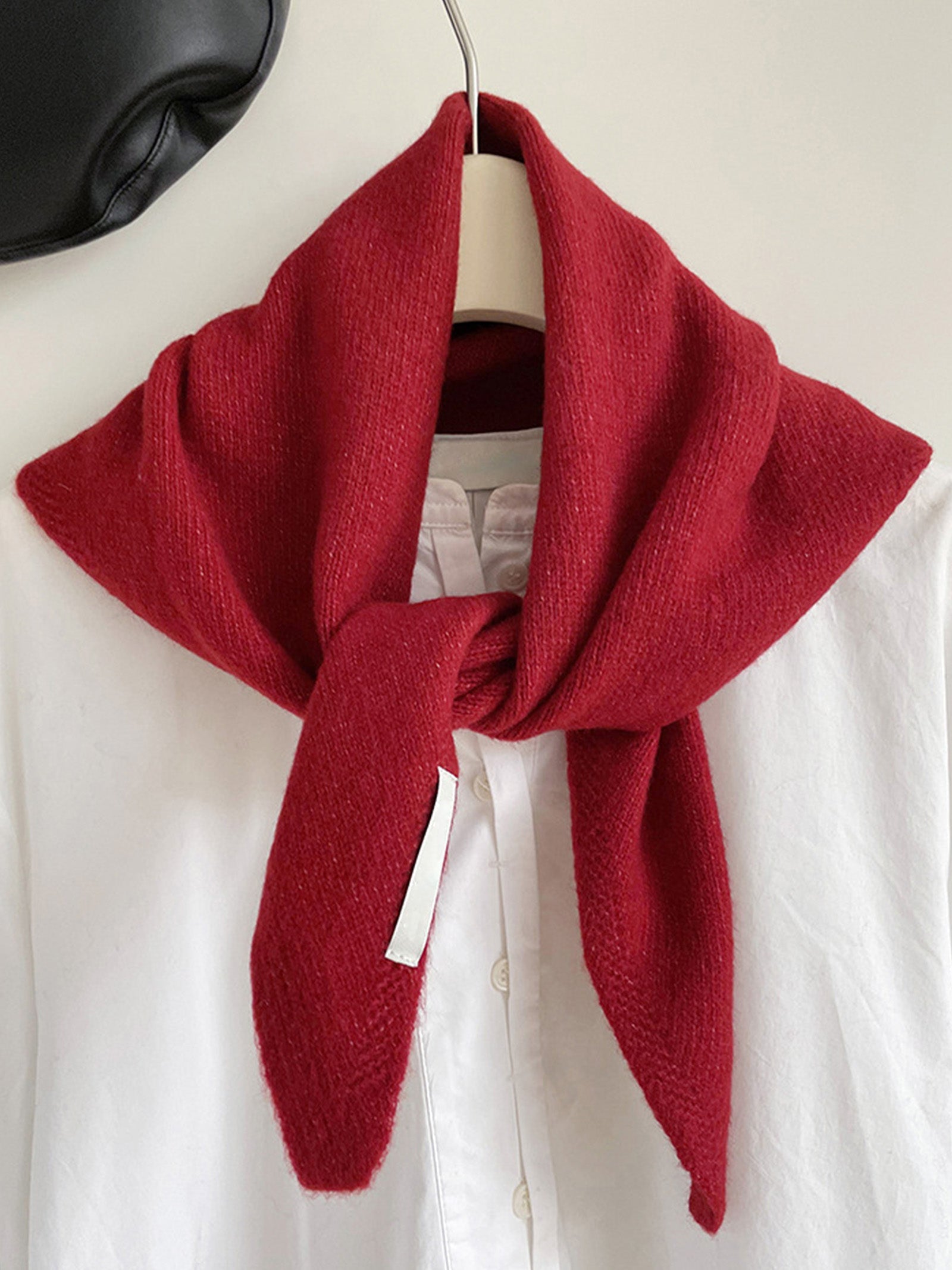 LINTICO | Merino Wool Triangle Scarf