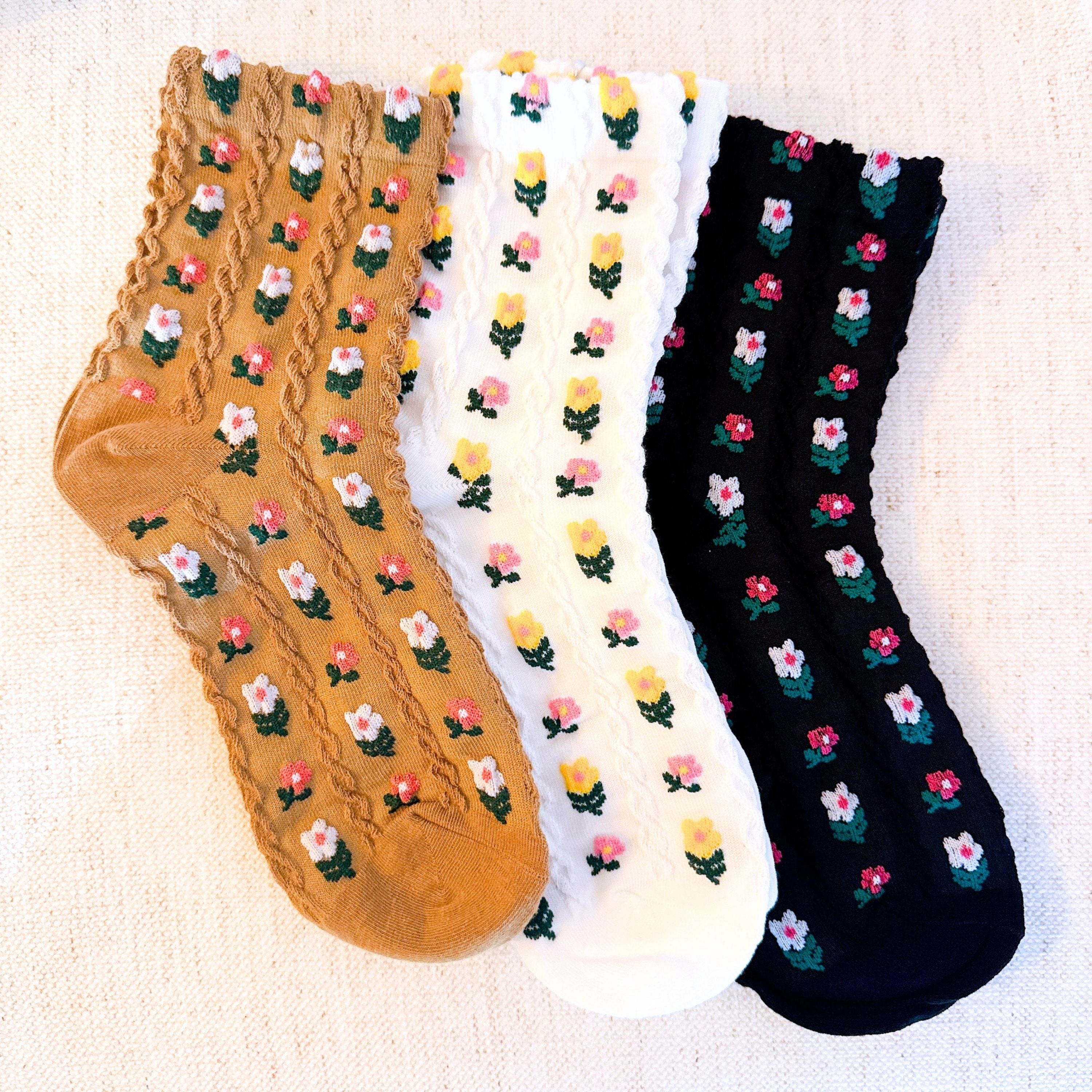 Ellison + Young | Women's Mini Flower Socks (Set of 3 Pairs)