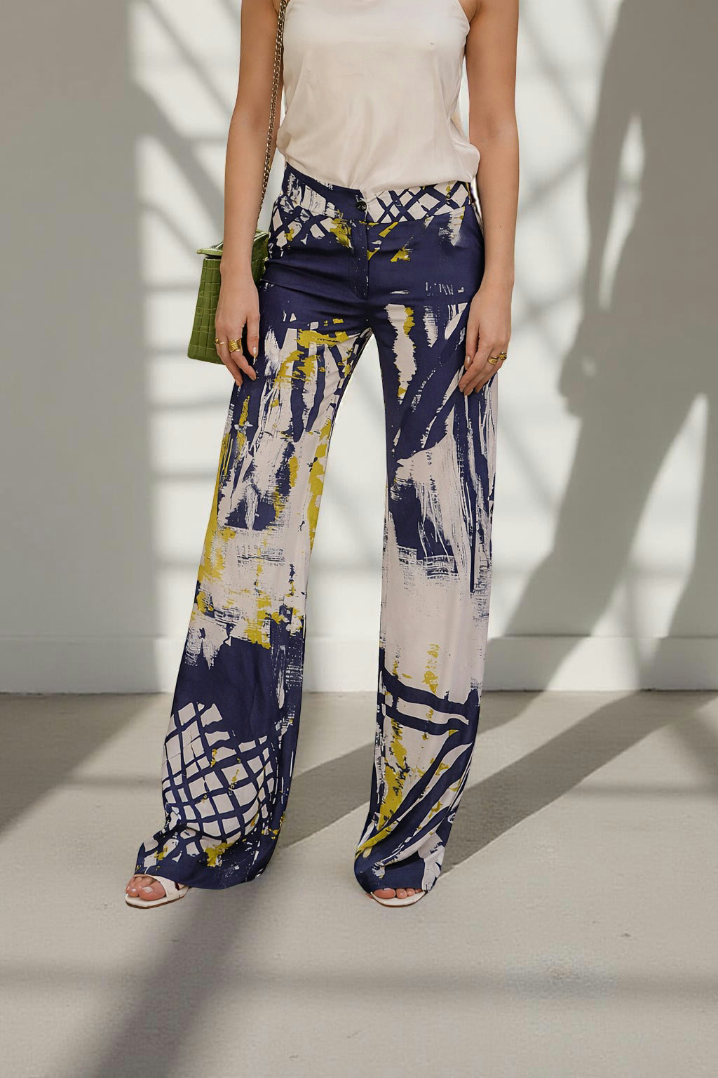 Tema Moda | Women's Silk Pants in Abstract Print on Blue