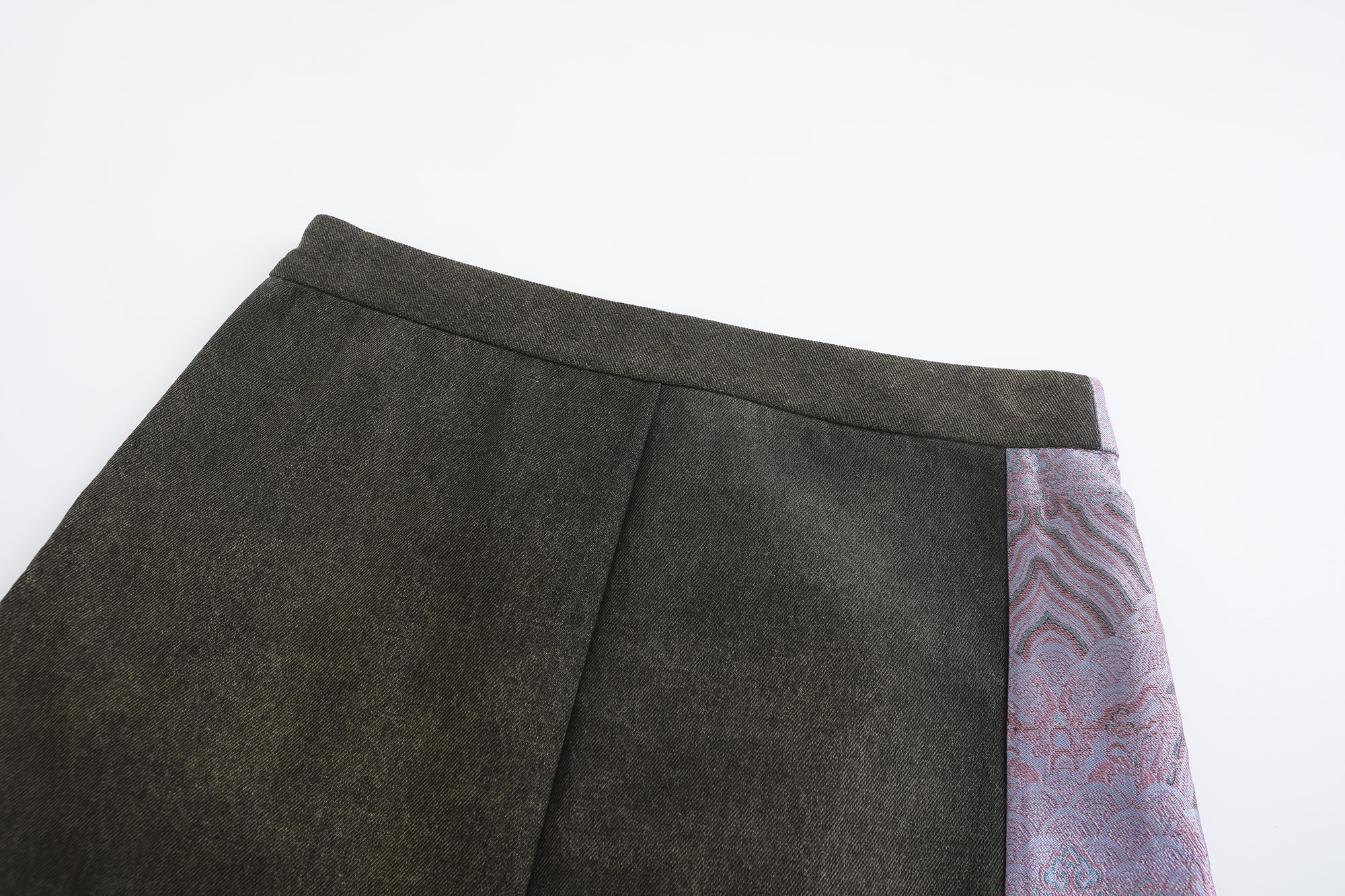 DAWANG | Dan Denim Patch Mini Skirt