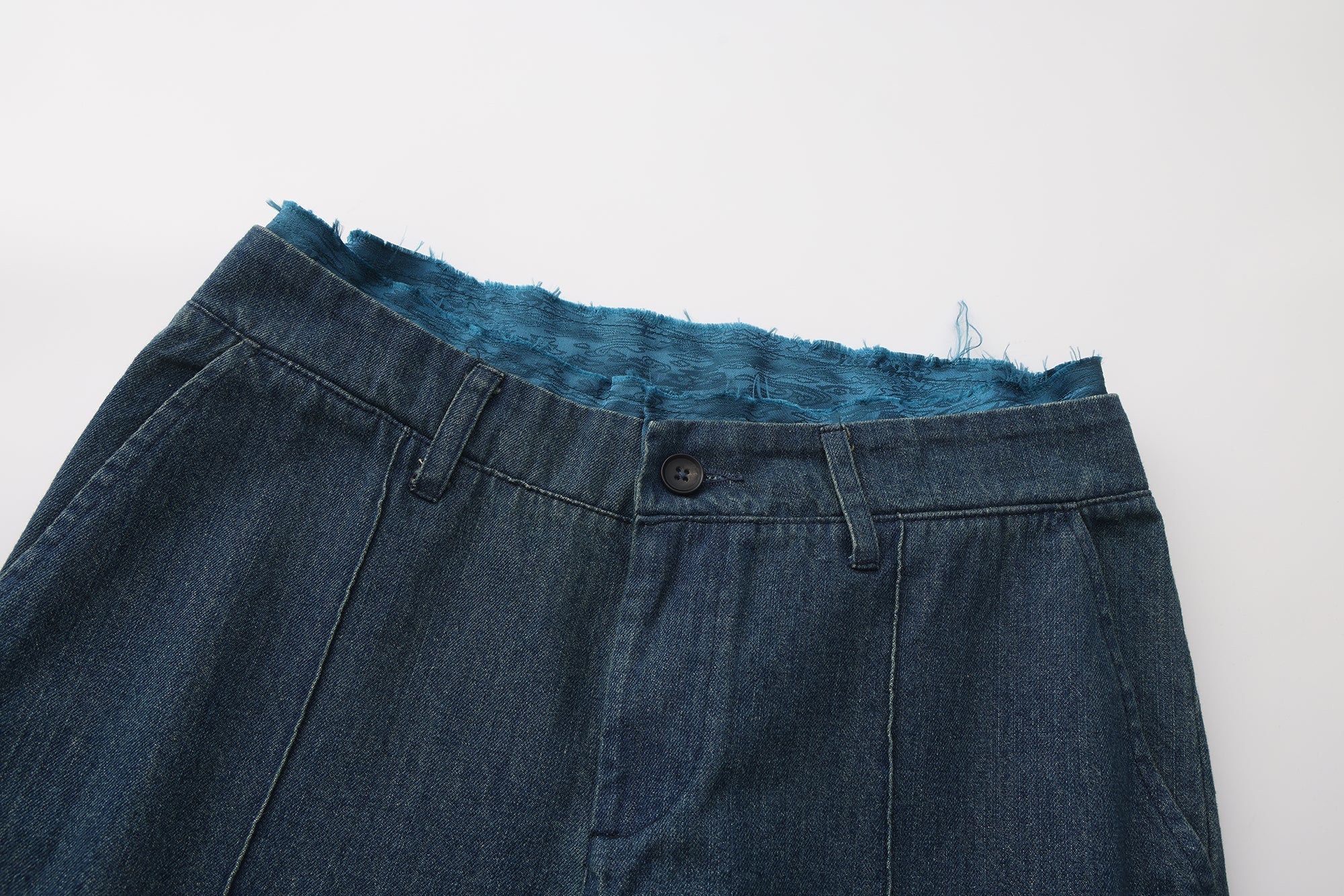DAWANG | Laba Patch Denim Flared Jeans
