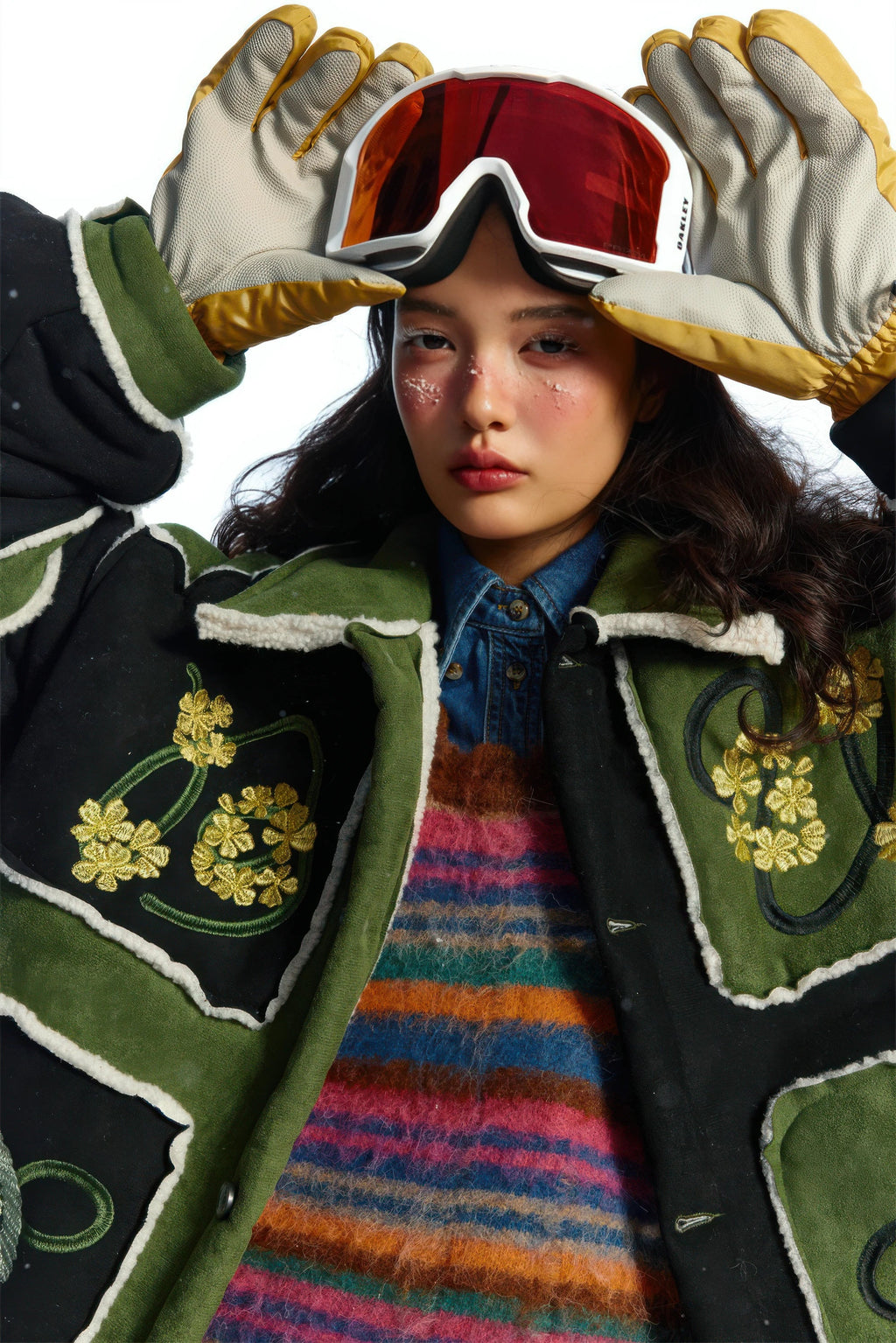 4inme | Floral Embroidery Sherpa Jacket