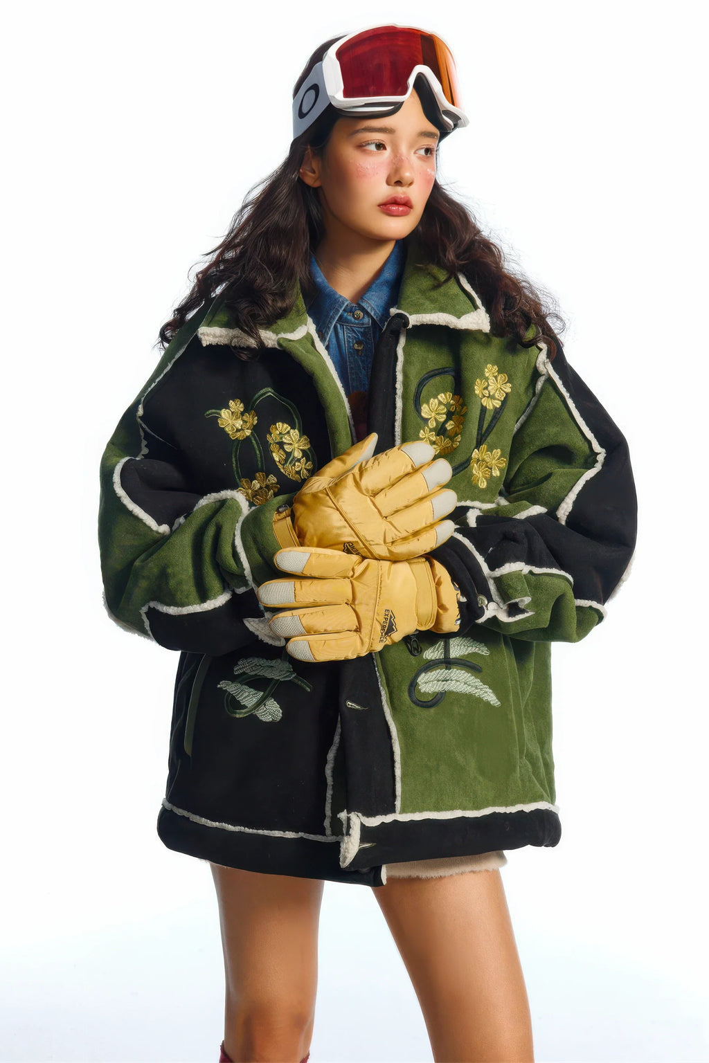 4inme | Floral Embroidery Sherpa Jacket
