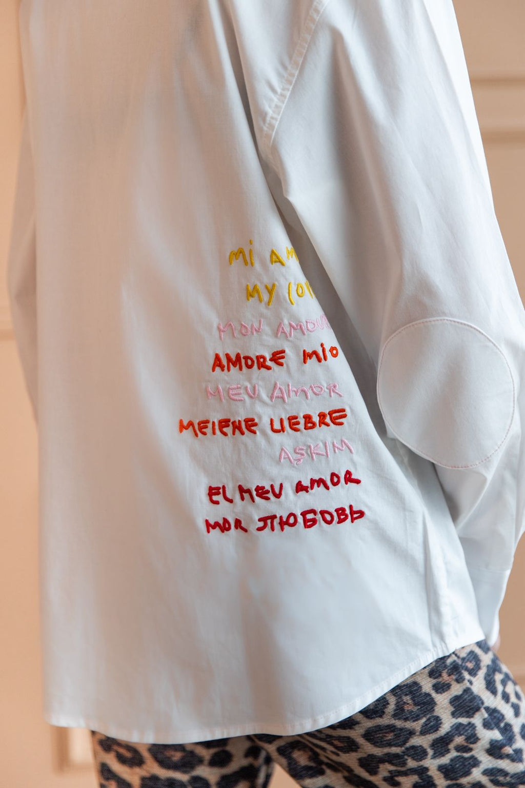 Flow Inspires Us | Camisa Love Note Collared Shirt