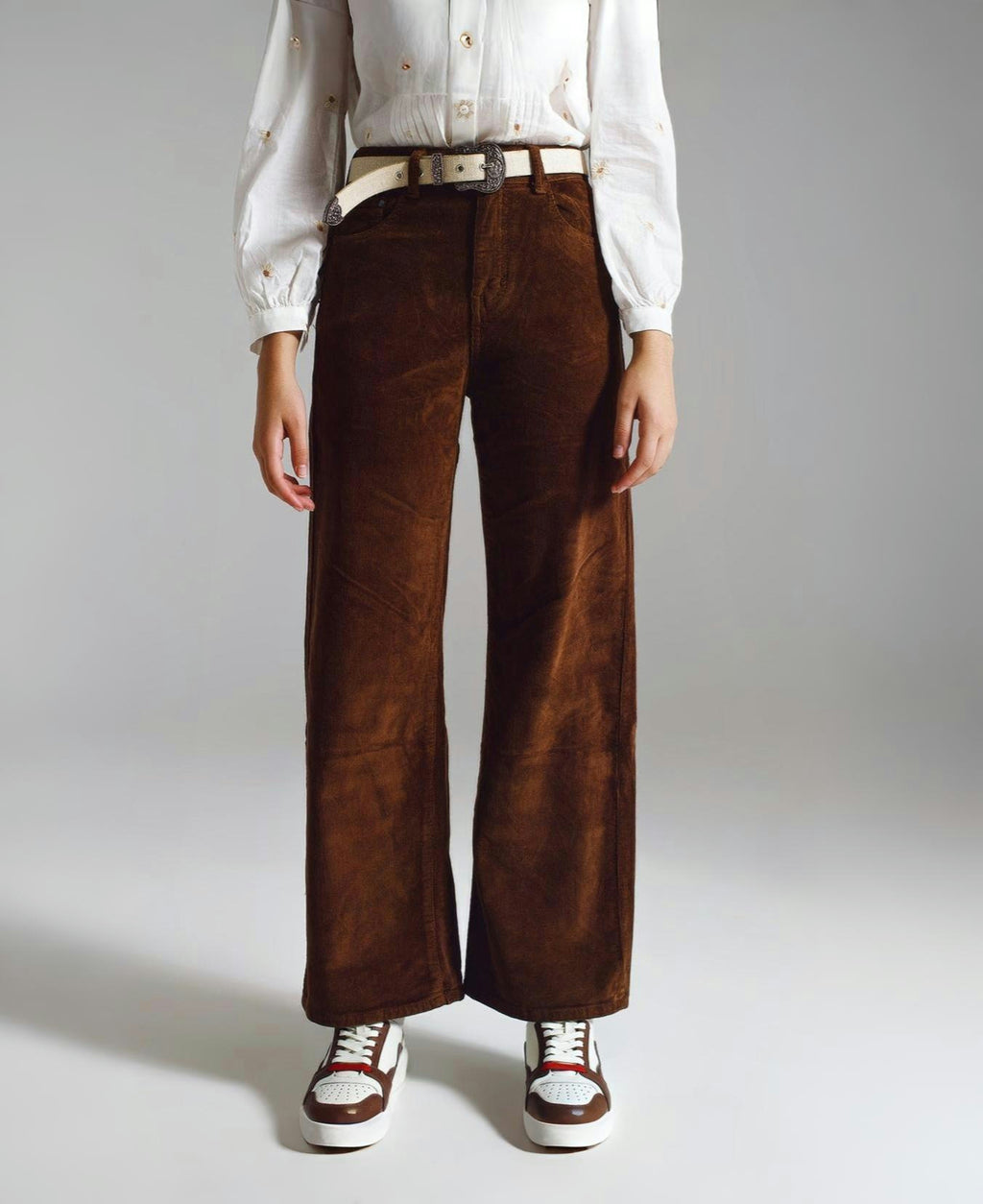 Q2 | Women's Cropped Brown Cotton Corduroy Pants