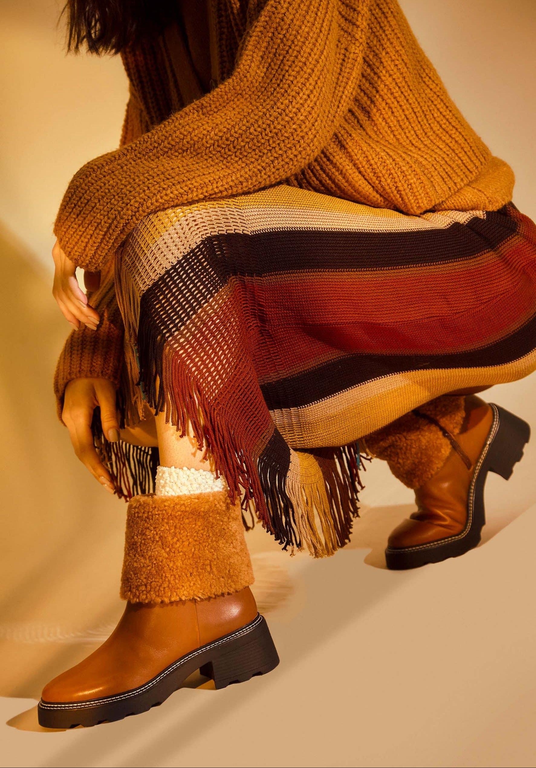 Mangará Atelier | Women's Black Leather Ankle Boots w/ Shearling