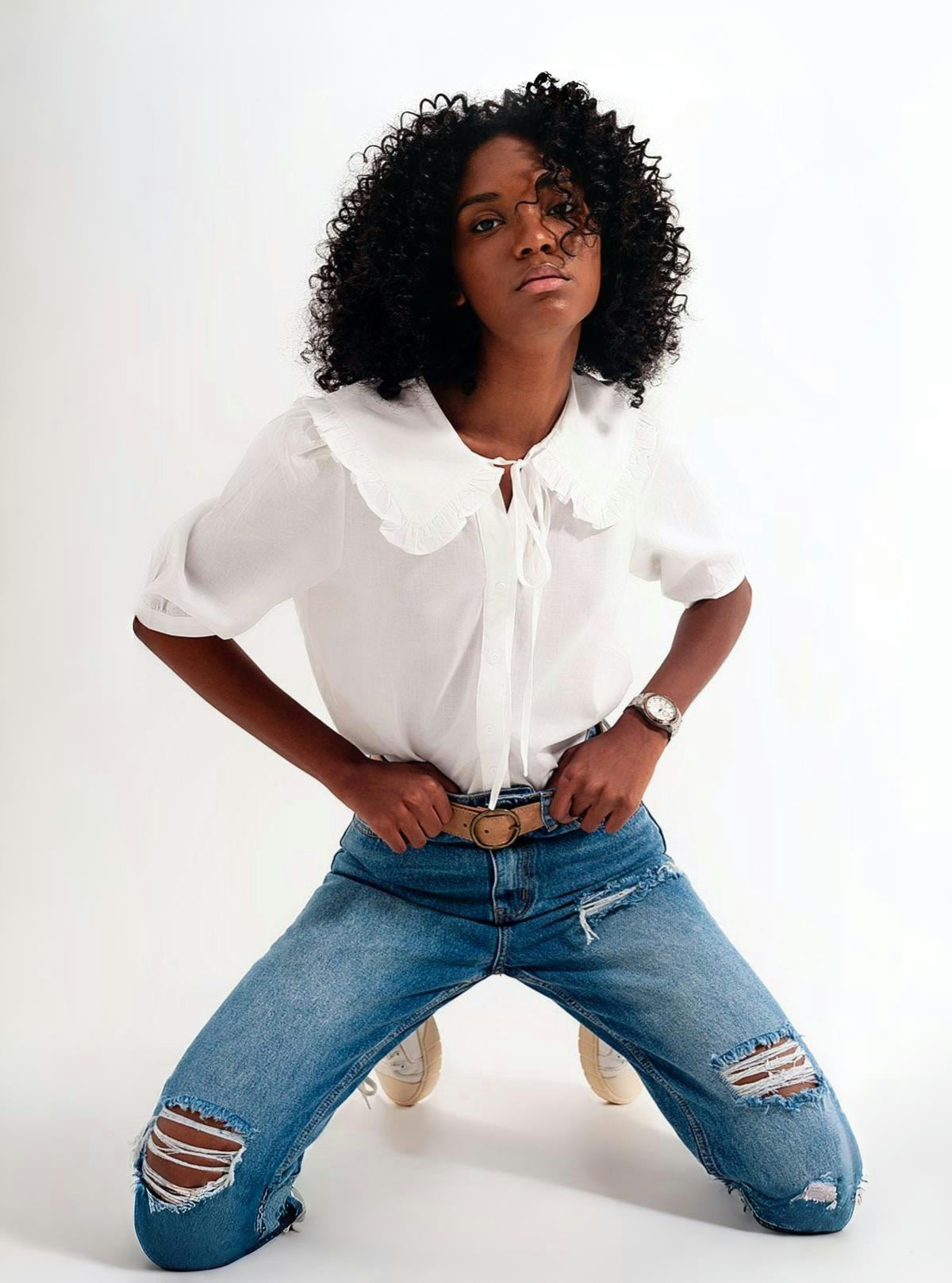 Q2 | Women's White Prairie Collar Blouse