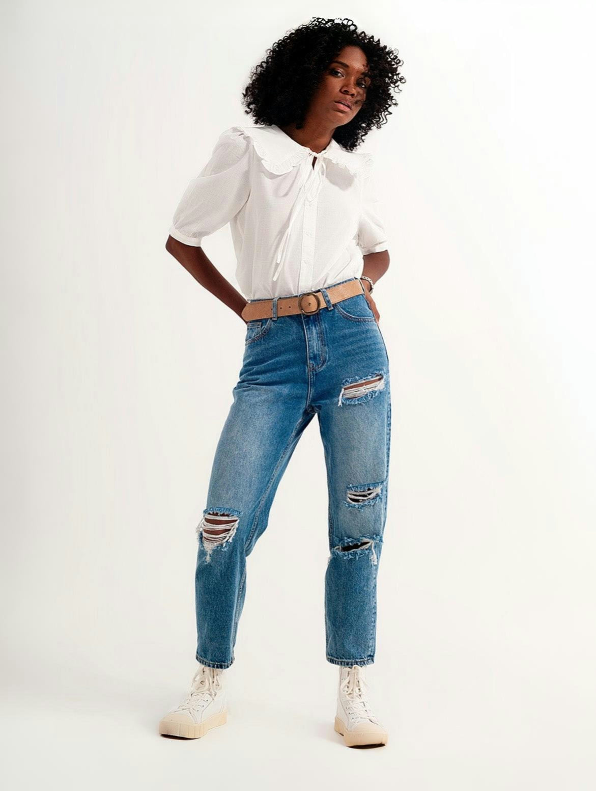 Q2 | Women's White Prairie Collar Blouse